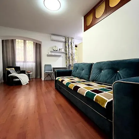 Apartment центр крещатик *
